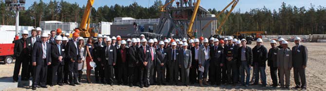 Il team di Drillmec all'inaugurazione dell'impianto a Belarus