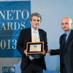 Luca Zocca - Marketing Manager del Gruppo - che ritira il Veneto Award